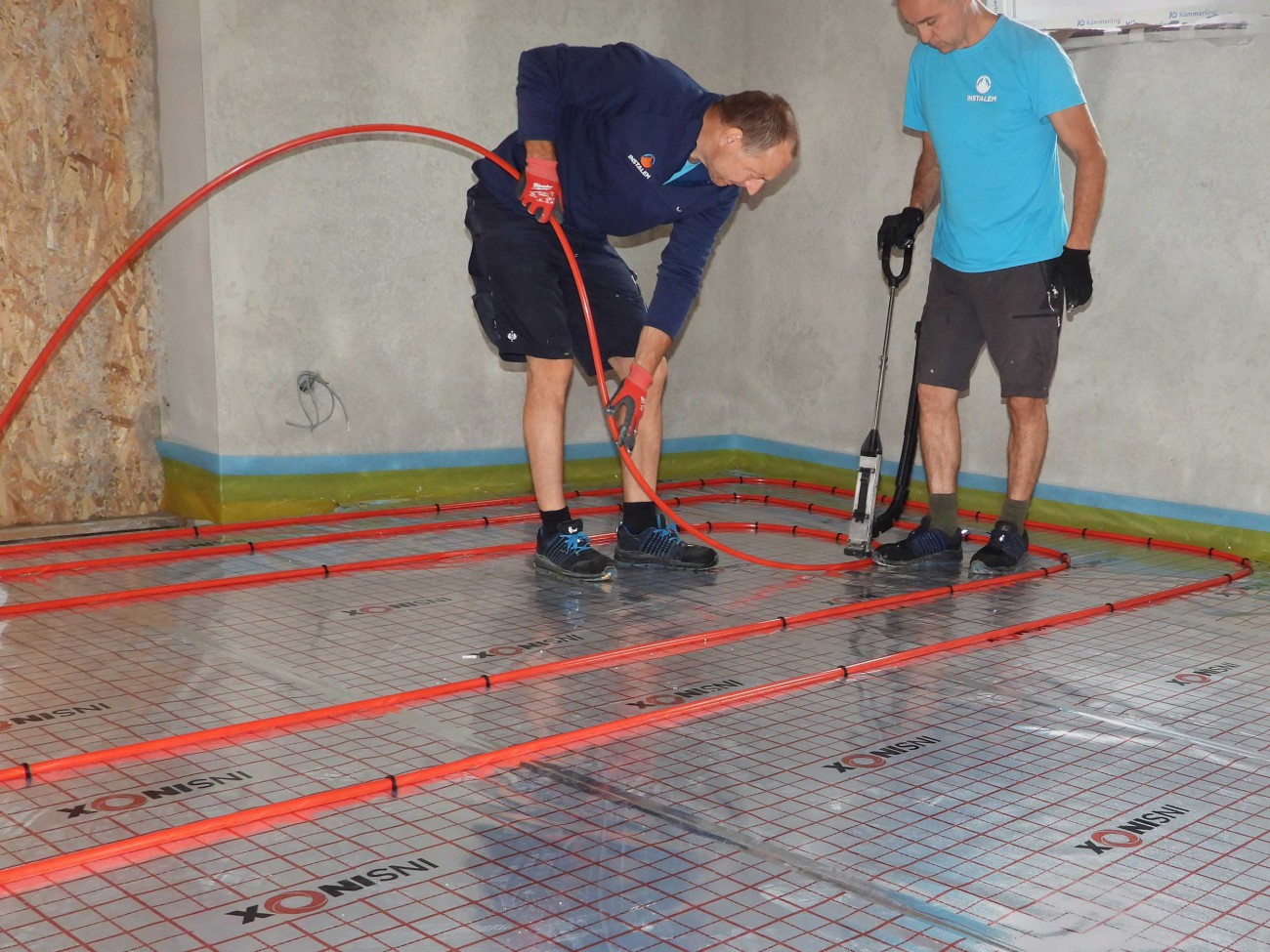 Obsluha kotla na peletky či drevo si vyžaduje pomerne veľa času. Tepelné čerpadlo vašu obsluhu nepotrebuje.
